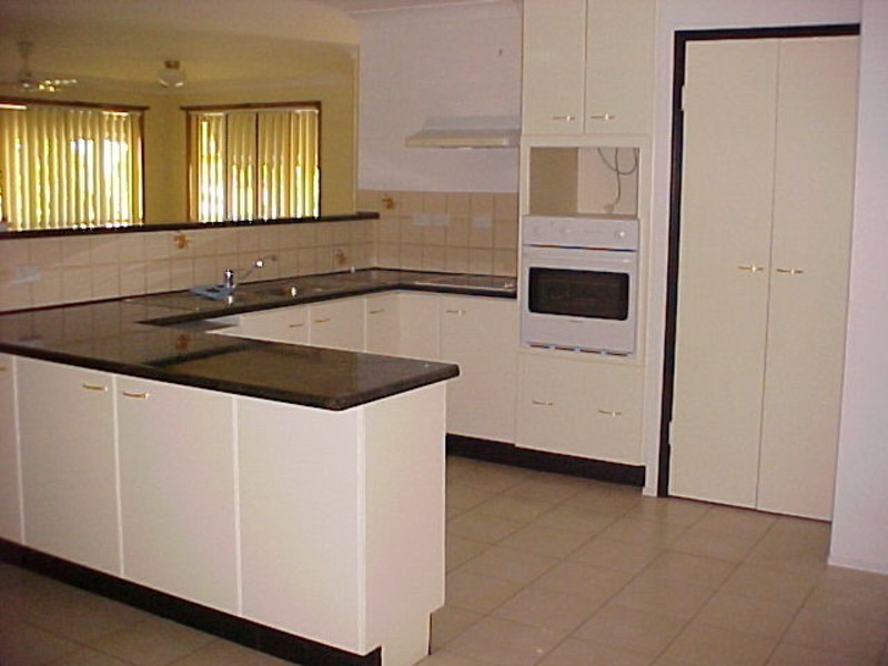 16 Davey Avenue, Frenchville QLD 4701